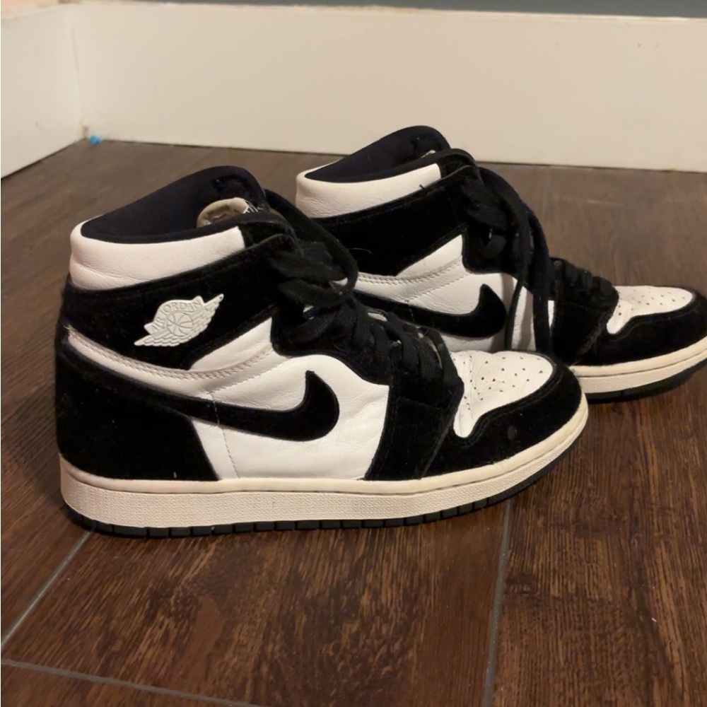 Jordan Women's Sneakers Black White